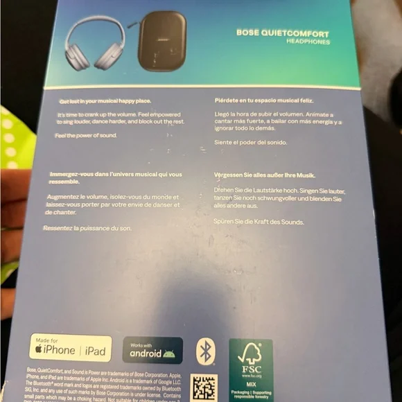 NIB  Bose QuietComfort Headphones, Bluetooth Noise Cancelling , Blue Dusk - Picture 5 of 7